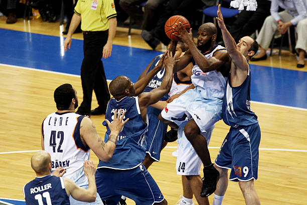 教练团队特 教练团队特